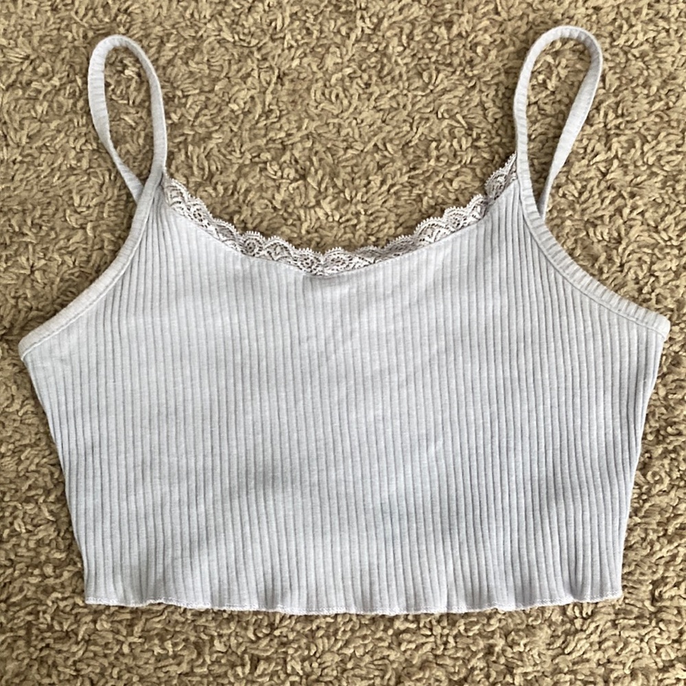 Lace detailed crop top